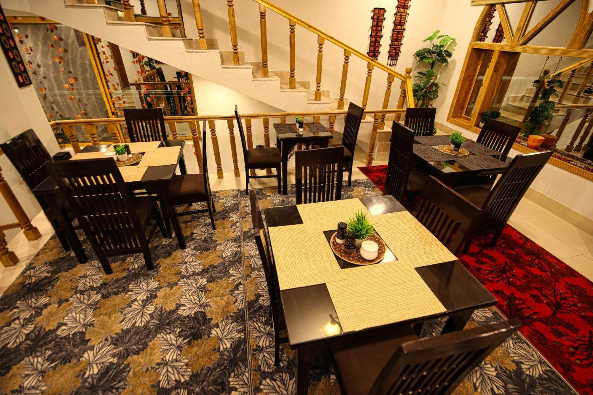 Hotel Oak Residency Gilgit Exteriér fotografie