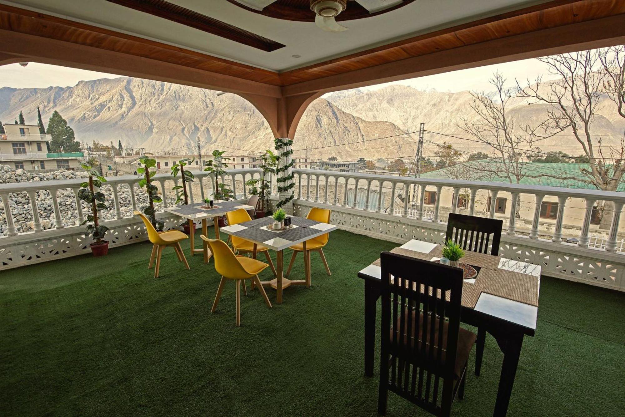 Hotel Oak Residency Gilgit Exteriér fotografie