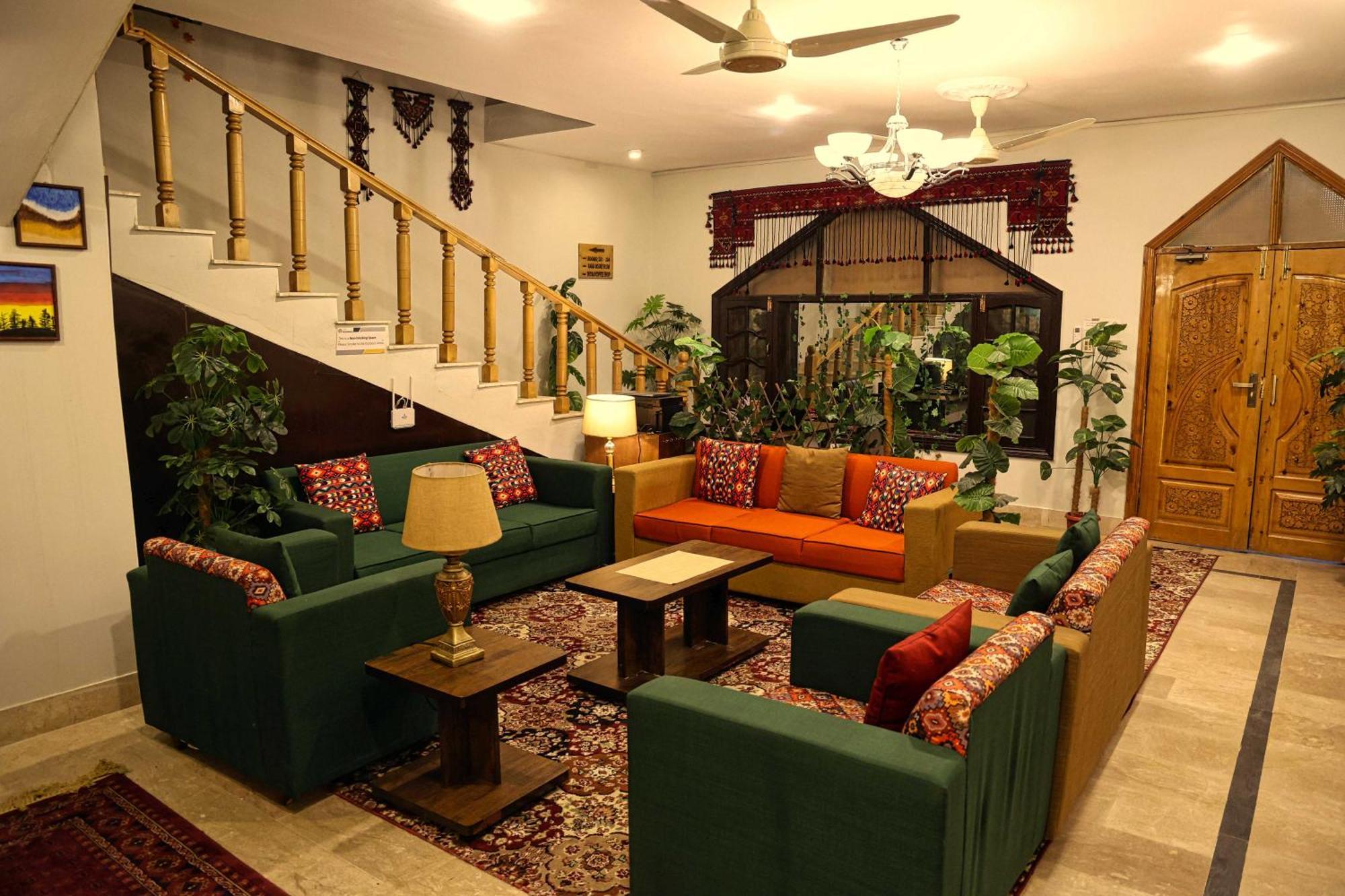 Hotel Oak Residency Gilgit Exteriér fotografie