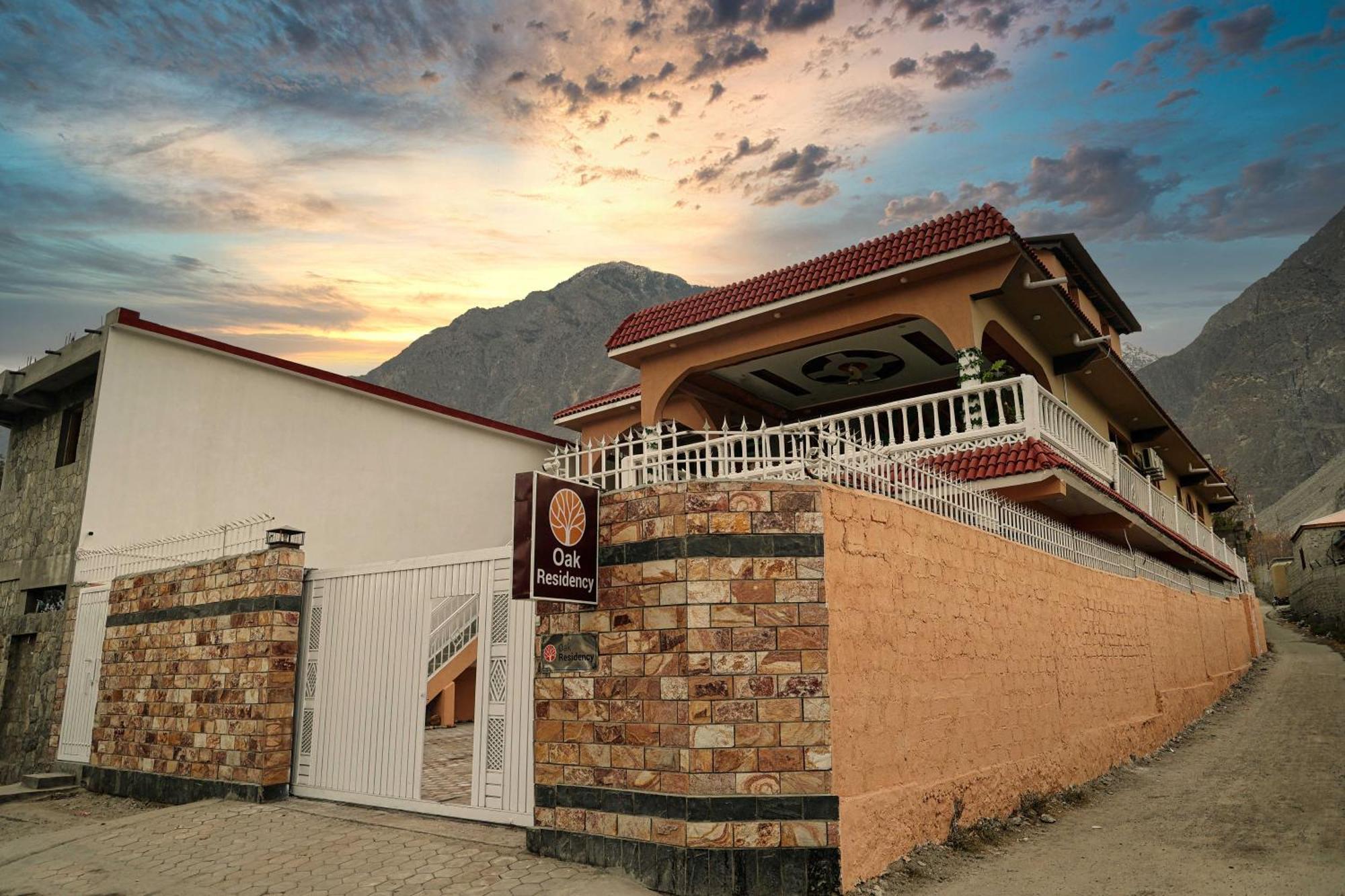 Hotel Oak Residency Gilgit Exteriér fotografie