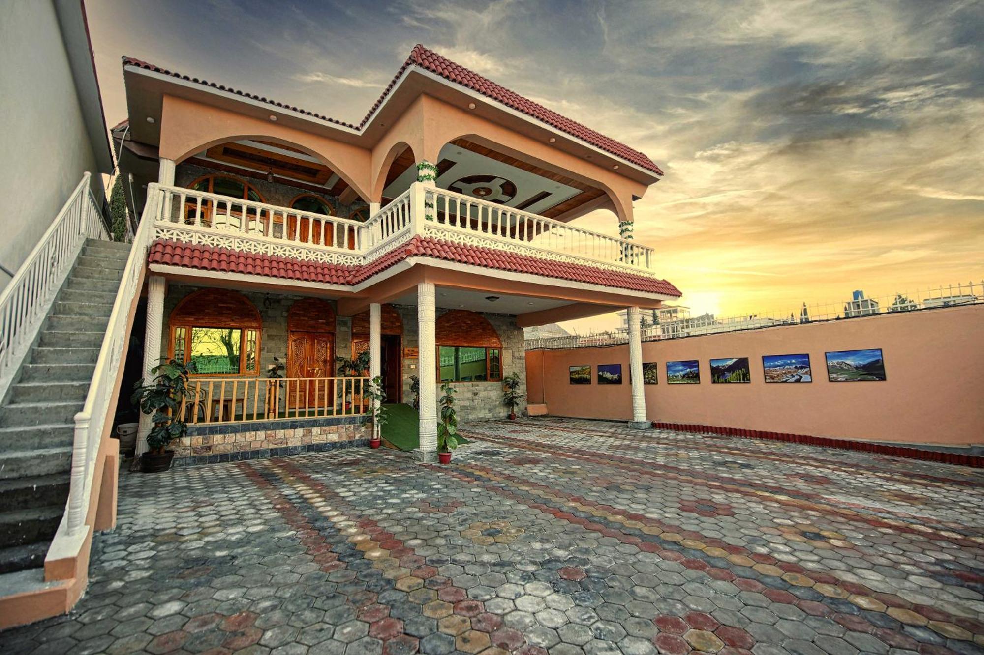 Hotel Oak Residency Gilgit Exteriér fotografie