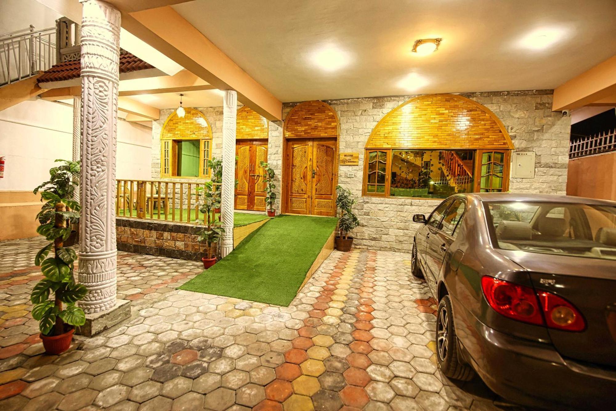 Hotel Oak Residency Gilgit Exteriér fotografie